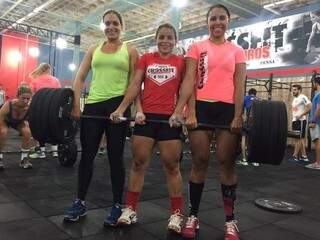 Celina Mayra, Paloma Pinheiro e Marryett Amaral, que disputarão em trio a categoria amador (Foto: Arquivo Pessoal )