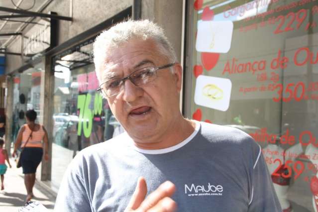 Multar ou n&atilde;o quem fura sinal na madrugada causa pol&ecirc;mica