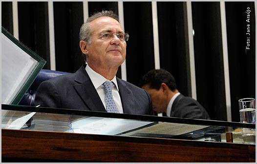 Renan defende mudar lei da dela&ccedil;&atilde;o e cita Delc&iacute;dio em conversa gravada