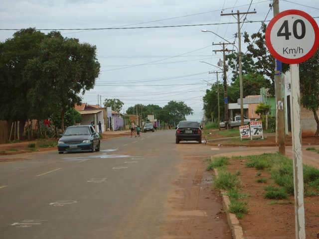  Moradores pedem melhor sinaliza&ccedil;&atilde;o em ruas do Jardim Noroeste