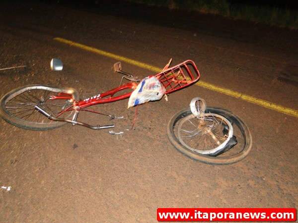  Adolescente tenta pegar isqueiro em rodovia e acaba atropelado por caminhonete