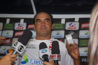 Técncico do Vasco prega respeito, mas espera vitória por dois gols para eliminar jogo de volta. Foto: Simão Nogueira