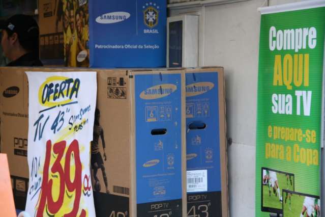 Copa do Mundo zera estoque de TVs e espera do produto chega a dez dias