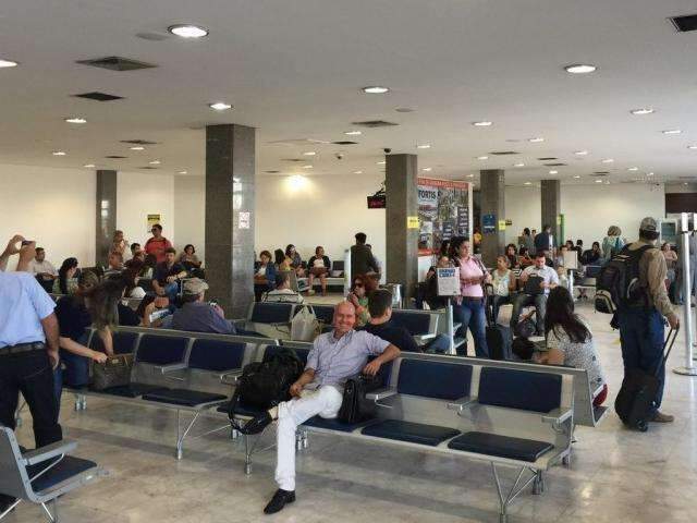 Aeronave apresenta problemas t&eacute;cnicos e precisa ser substitu&iacute;da