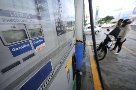Preço de combustível sobe de novo e gasolina pode custar até R$ 3,17