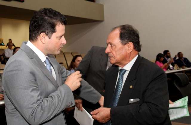 Fim de um ciclo ou golpe: sa&iacute;da de Dilma repercute entre deputados estaduais