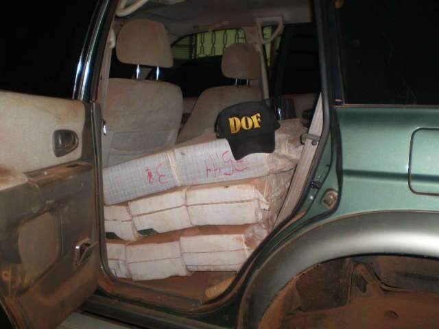  Mais de 200 kg de maconha e 400 frascos de perfume s&atilde;o apreendidos