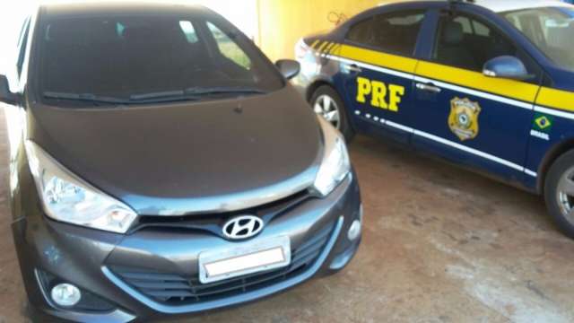 PRF apreende HB20 e Fusion que estavam sendo levados para o Paraguai