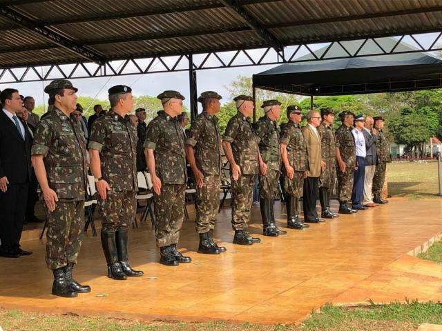 Durante visita, comandante do Ex&eacute;rcito refor&ccedil;a preocupa&ccedil;&atilde;o com Pantanal
