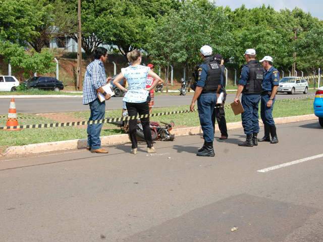  Motociclista morre ao perder controle em curva na avenida Gury Marques 