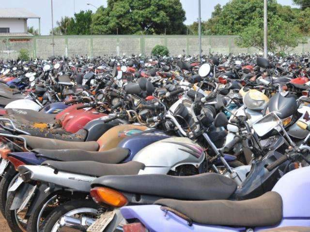 Detran notifica donos de ve&iacute;culos apreendidos a regularizarem pend&ecirc;ncias