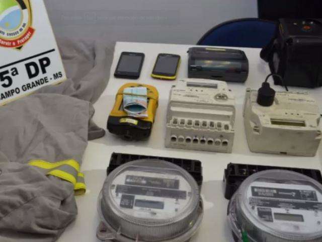 Fraudadores de energia contratam homem para &quot;resetar&quot; pe&ccedil;as adulteradas