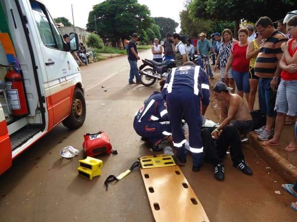 Colis&atilde;o deixa motociclista gravemente ferido em Dourados 