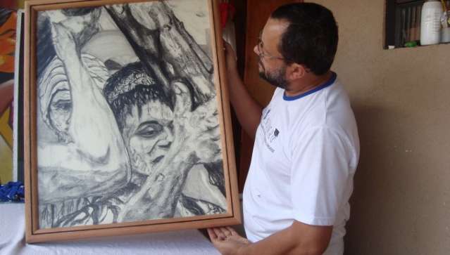 De Campo Grande, artista leva para o Rio exposi&ccedil;&atilde;o que retrata Via Crucis 