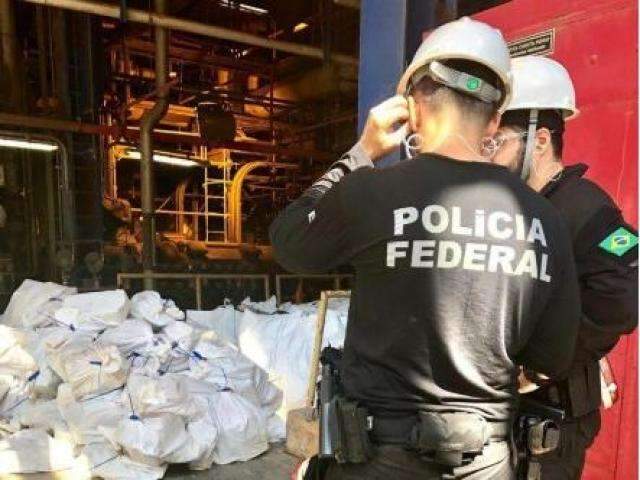 Pol&iacute;cia Federal queima mais de tr&ecirc;s toneladas de drogas em Tr&ecirc;s Lagoas 