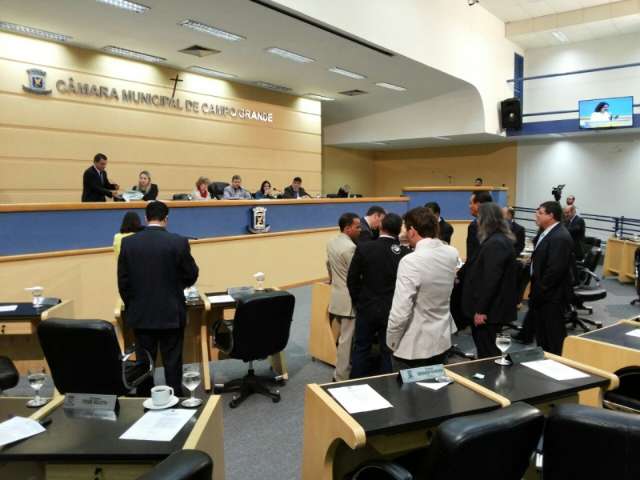 Vereadores prestam homenagem a Campos e avaliam sucess&atilde;o