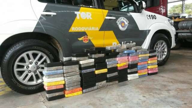 Sindicato afirma que nada justifica conduta de PRF presa com 103 kg de coca&iacute;na