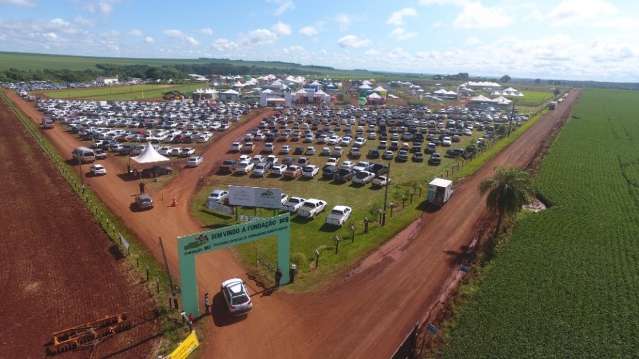 Showtec foca no meio ambiente e mostra como agregar carbono no campo