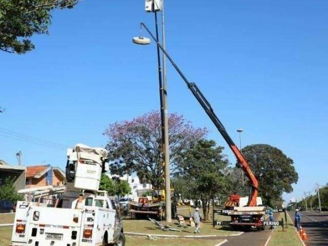 Prefeitura abre preg&atilde;o para ampliar instala&ccedil;&atilde;o de l&acirc;mpadas de led