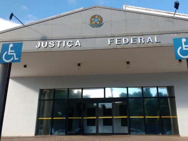 Juiz d&aacute; prazos e adia solu&ccedil;&atilde;o para impasse sobre duplica&ccedil;&atilde;o da BR-163 