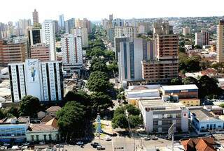 Imagem aérea da avenida Afonso Pena, esquina com a  avenida Calógeras (Foto: Rachid Waqued)