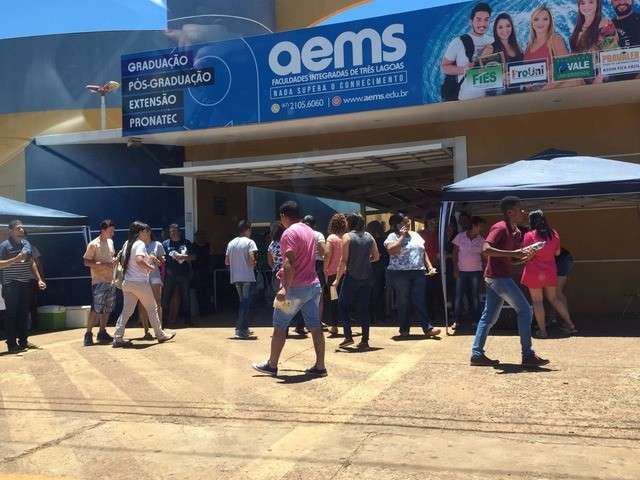 Cerca de 5 mil alunos fazem segunda etapa do Enem em Tr&ecirc;s Lagoas 