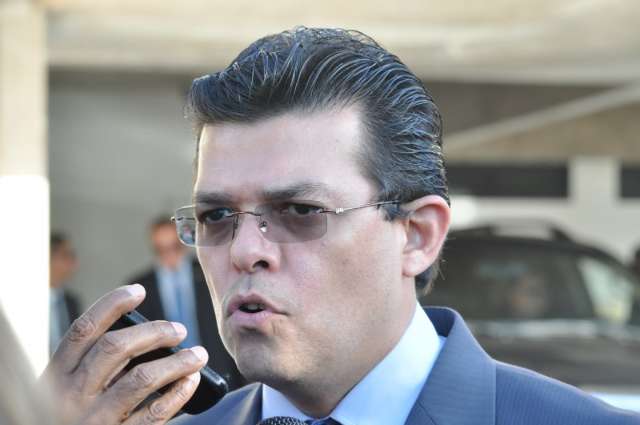 Prefeito ir&aacute; refor&ccedil;ar fiscaliza&ccedil;&atilde;o no tr&acirc;nsito em 32 pontos cr&iacute;ticos da Capital