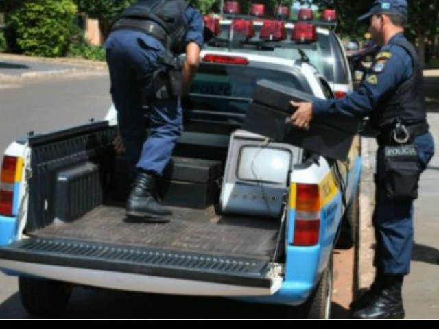  PM apreende m&aacute;quinas ca&ccedil;a-n&iacute;queis em bar de Nova Andradina