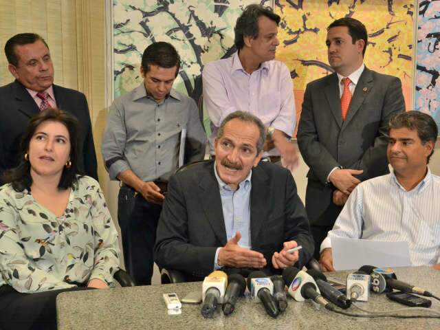  Ministro promete empenho para Campo Grande receber sele&ccedil;&atilde;o na Copa