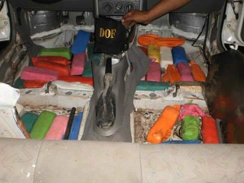  Ve&iacute;culo com 35 kg de pasta base de coca&iacute;na &eacute; flagrado na rodovia MS-164