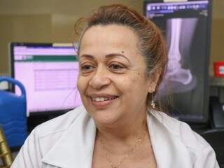 A enfermeira Cleide Rodrigues de Melo atua na UPA desde 2013 (Foto: Henrique Kawaminami)