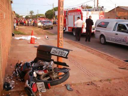  Motorista embriagado bate em motocicleta e mata rapaz de 19 anos 