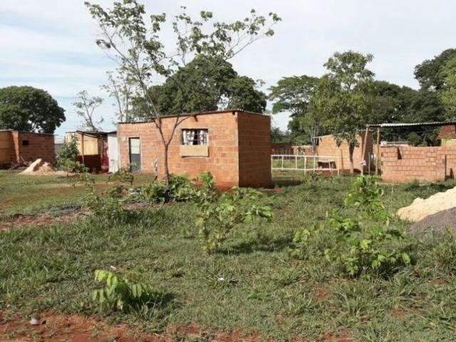 Emha critica reuni&atilde;o da Assembleia e diz que j&aacute; reprimiu 70 focos de invas&atilde;o