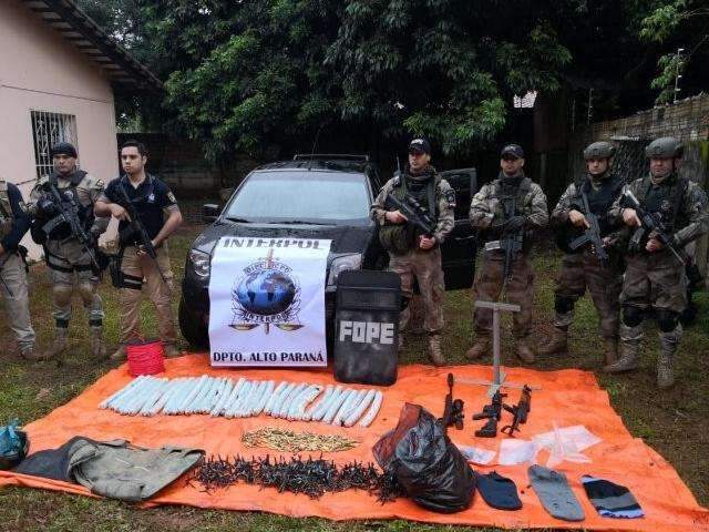 Pol&iacute;cia diz que 90 fugitivos brasileiros cruzaram fronteira com Paraguai