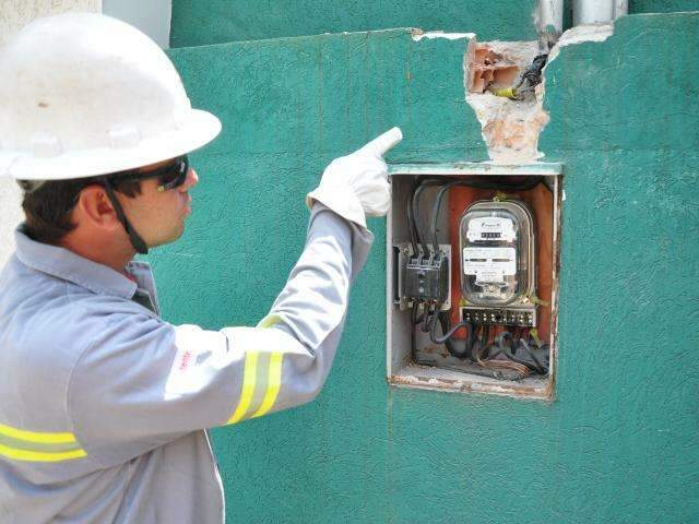  Farm&aacute;cia no Centro da Capital &eacute; flagrada com &ldquo;gato&rdquo; de energia