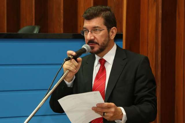 Relator adianta parecer contr&aacute;rio ao projeto escola sem partido 