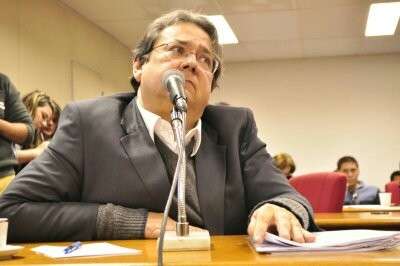 Mazina acusa Bernal de suspender projeto e desperdi&ccedil;ar R$ 10 milh&otilde;es