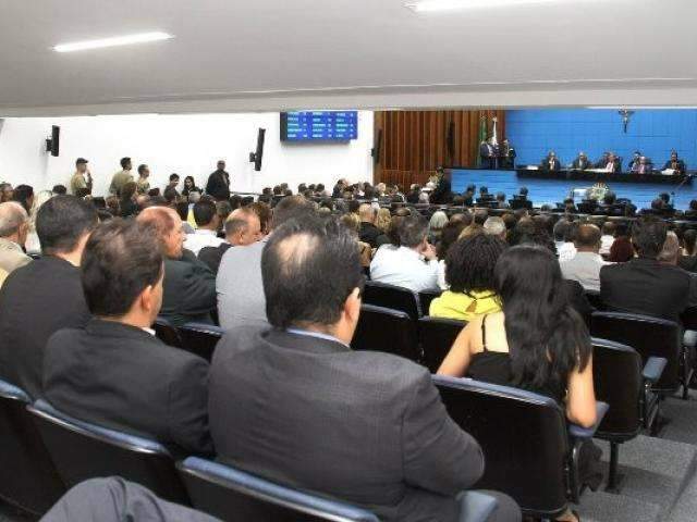 Deputados estaduais abrem 11&ordf; legislatura nesta segunda-feira