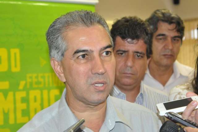 Reinaldo diz que protestos contribuem para avan&ccedil;o da reforma pol&iacute;tica