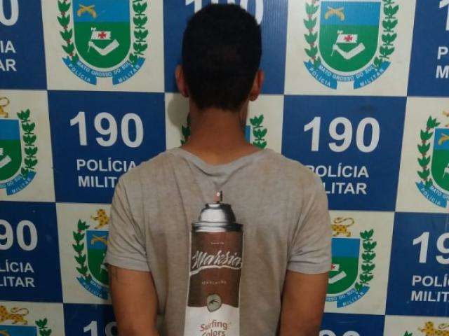 Homem &eacute; preso depois de arrastar pelos cabelos e agredir ex de 20 anos 