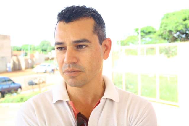 Sonho para ter filho em escola integral exige fila, paci&ecirc;ncia e torcida
