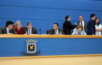 Vereadores ir&atilde;o votar tr&ecirc;s projetos na sess&atilde;o de amanh&atilde; na Capital