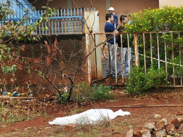  Homem &eacute; encontrado morto com sinais de espancamento, em Sidrol&acirc;ndia