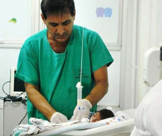 Com 25 beb&ecirc;s internados, Santa Casa pede socorro para banco de leite
