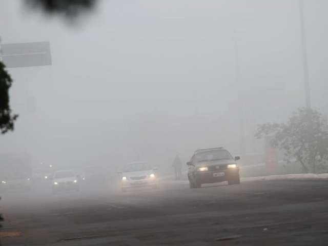 Mau tempo cancela 2 voos no aeroporto de Campo Grande