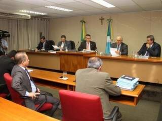 Membros da CPI reunidos na quarta-feira, dia 21;
(Foto: Wagner Guimarães/ALMS).