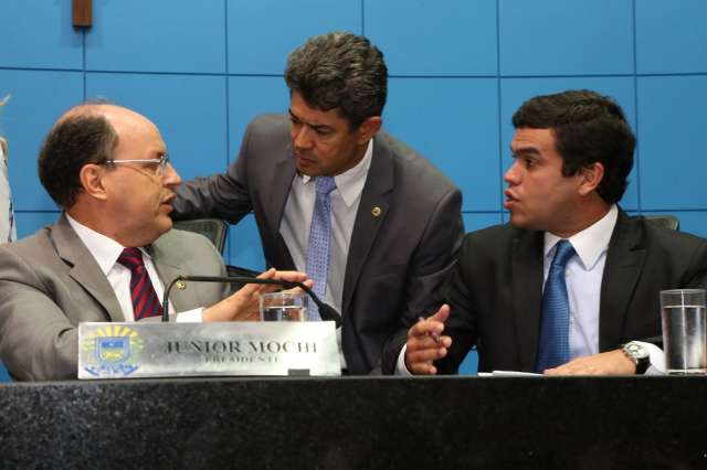 Deputados ir&atilde;o votar empr&eacute;stimo em regime de urg&ecirc;ncia at&eacute; dia 19