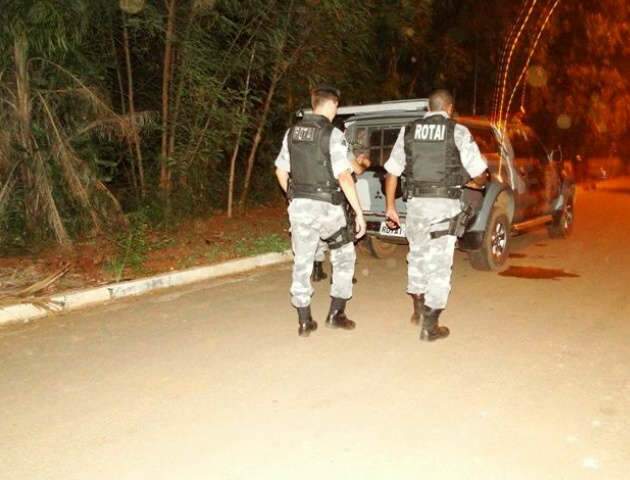  Trio armado rende clientes e leva R$ 1 mil de boate em Tr&ecirc;s Lagoas