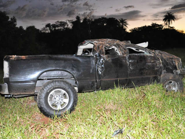  Duas v&iacute;timas de acidente com caminhonete na MS-162 morrem em Maracaju