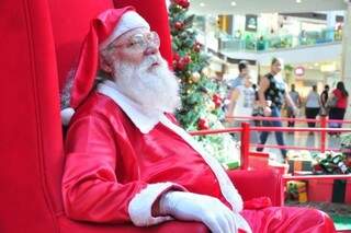 Eloi Matos como Papai Noel pela primeira vez. (Foto: João Garrigó)